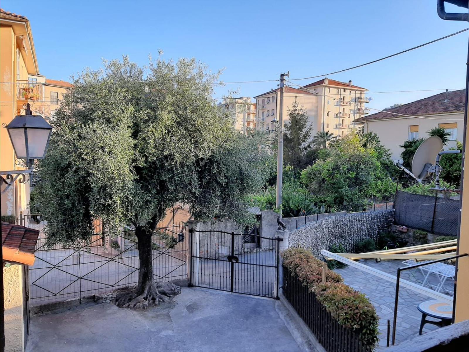 Casa Noemi, A Pochi Passi Dalle Spiagge E Dal Centro Di Arma Di Taggia. Exteriör bild